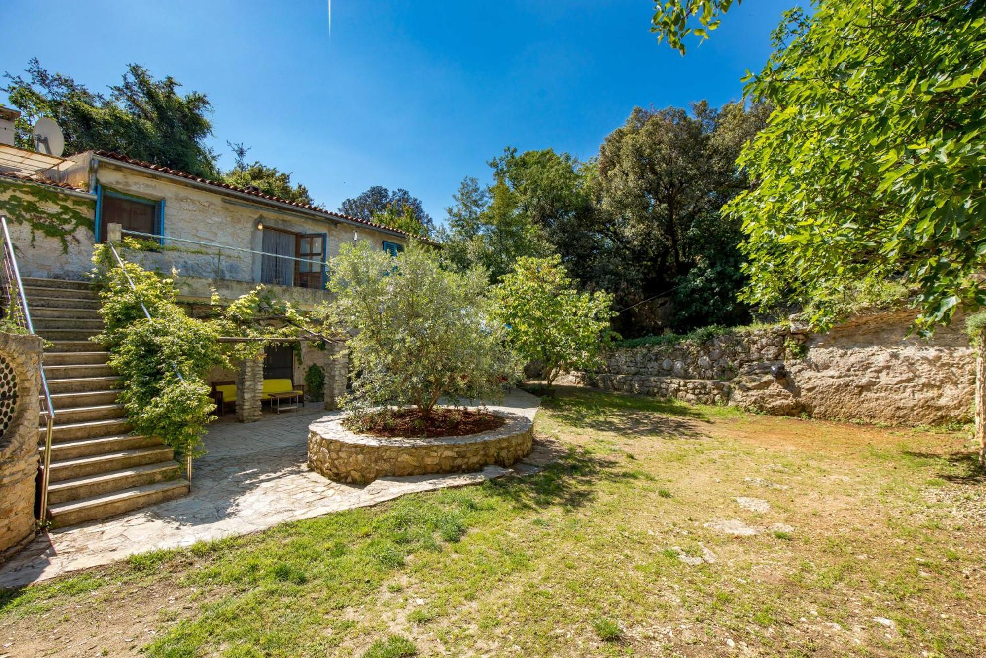 Holiday House Cave Romana Pula Extérieur photo