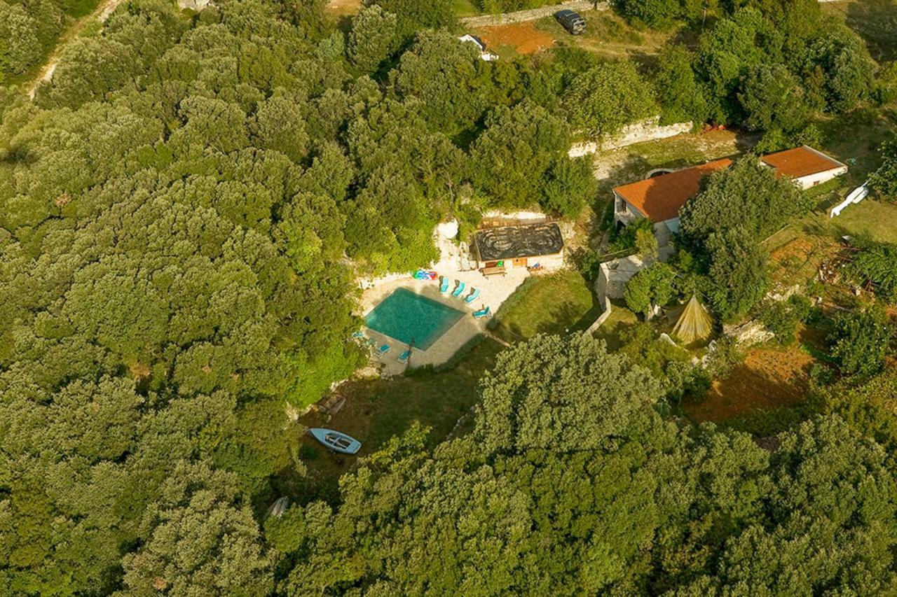 Holiday House Cave Romana Pula Extérieur photo